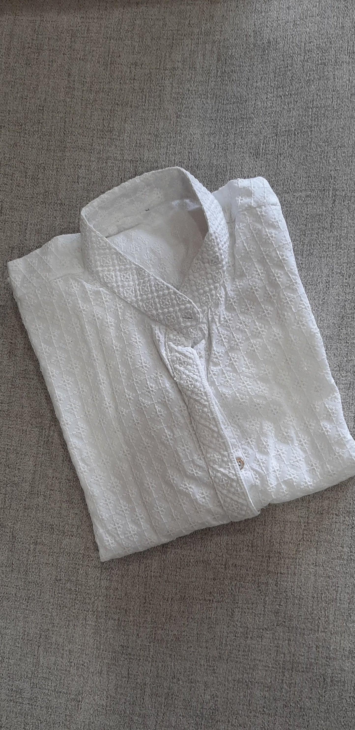 White kurta set @ DressingStylesCA.com