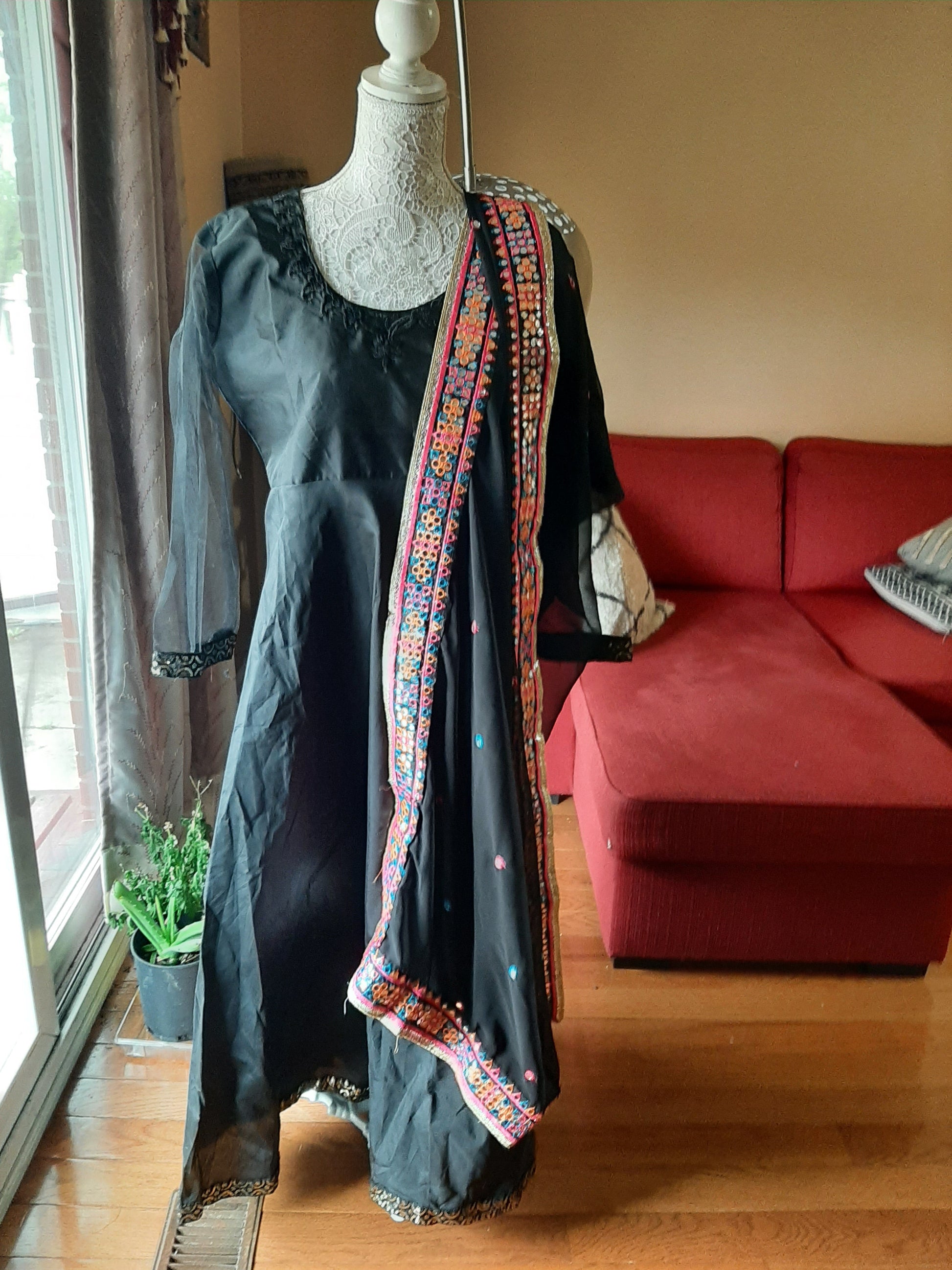 Black Long Gown- Embroidered Dupatta @ DressingStylesCA.com