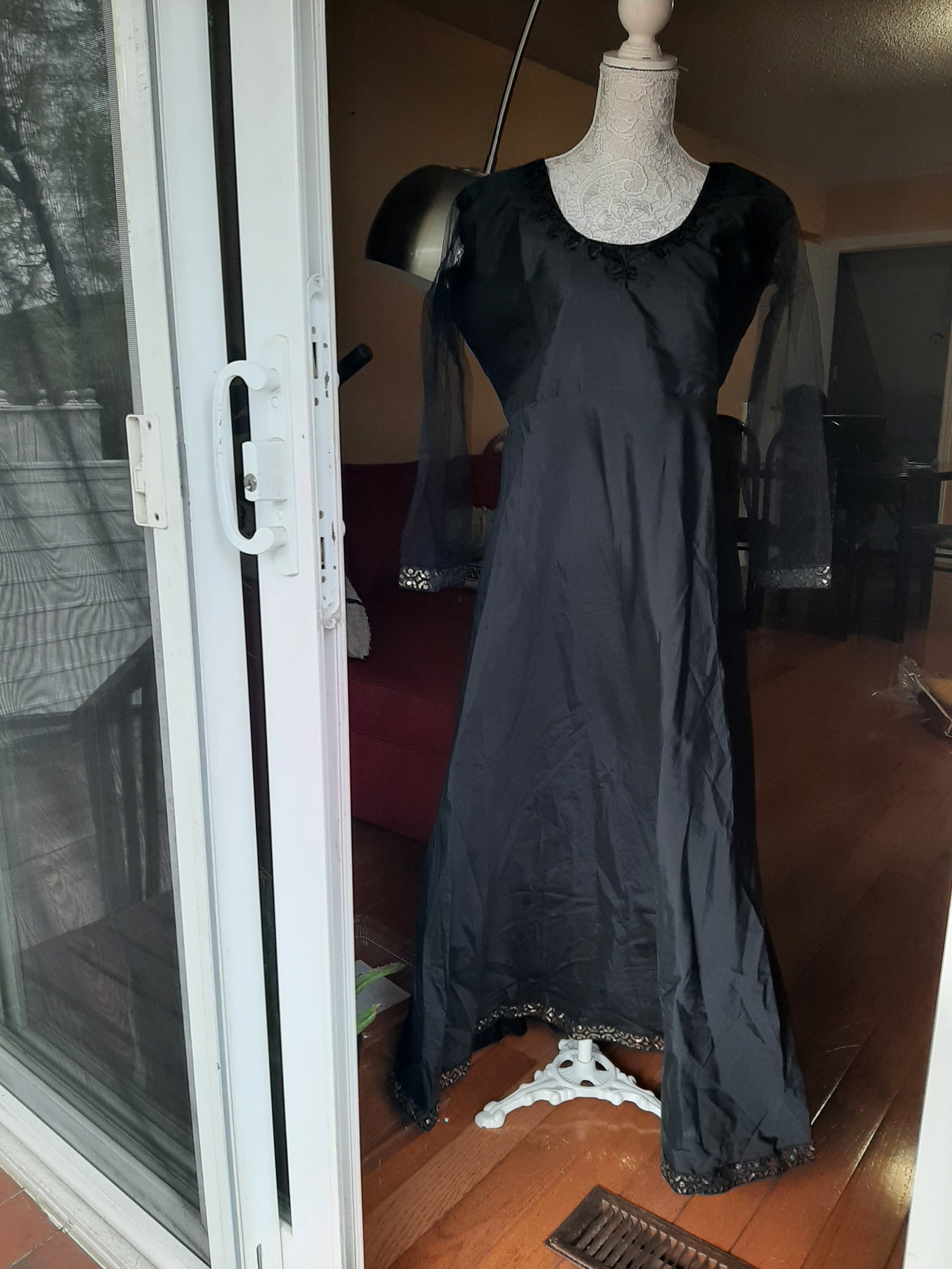 Black Long Gown- Embroidered Dupatta @ DressingStylesCA.com