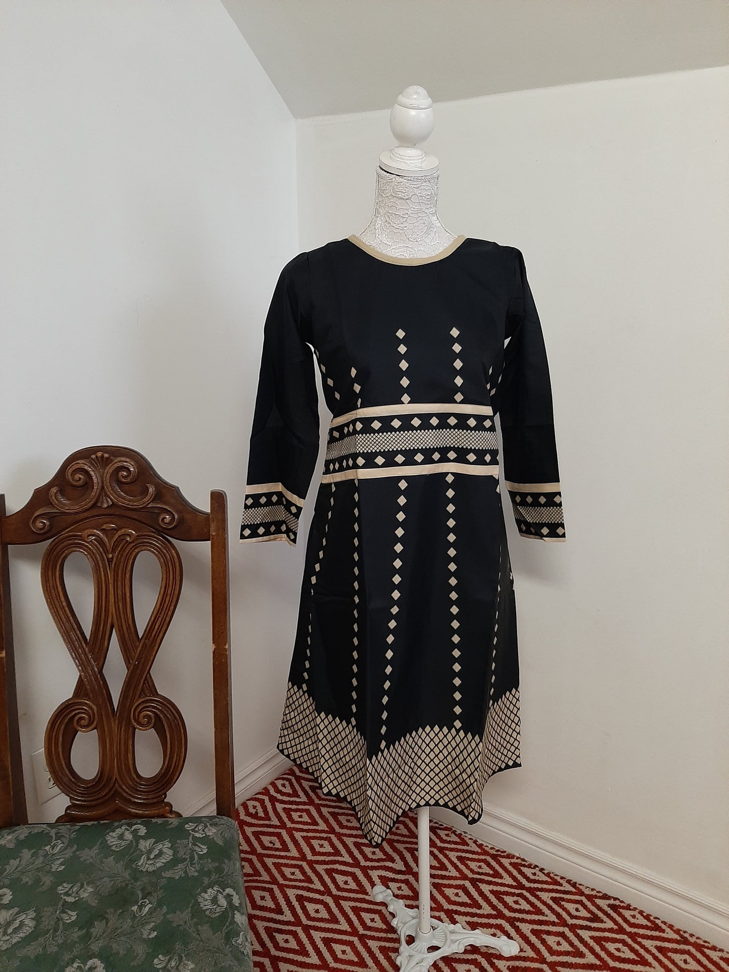 Short Top - Black Printed @ DressingStylesCA.com