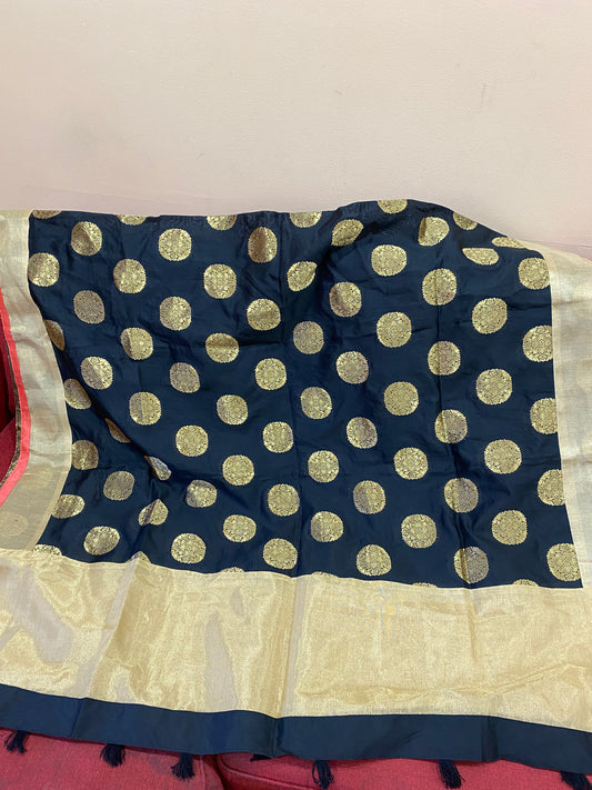 Black and Gold Banarasi Duppata @ DressingStylesCA.com
