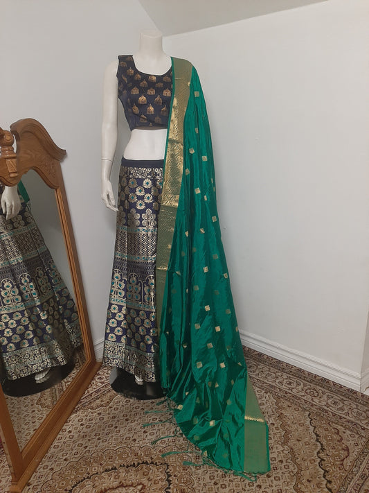 Blue Lehenga & Turquoise Green Dupatta @ DressingStylesCA.com