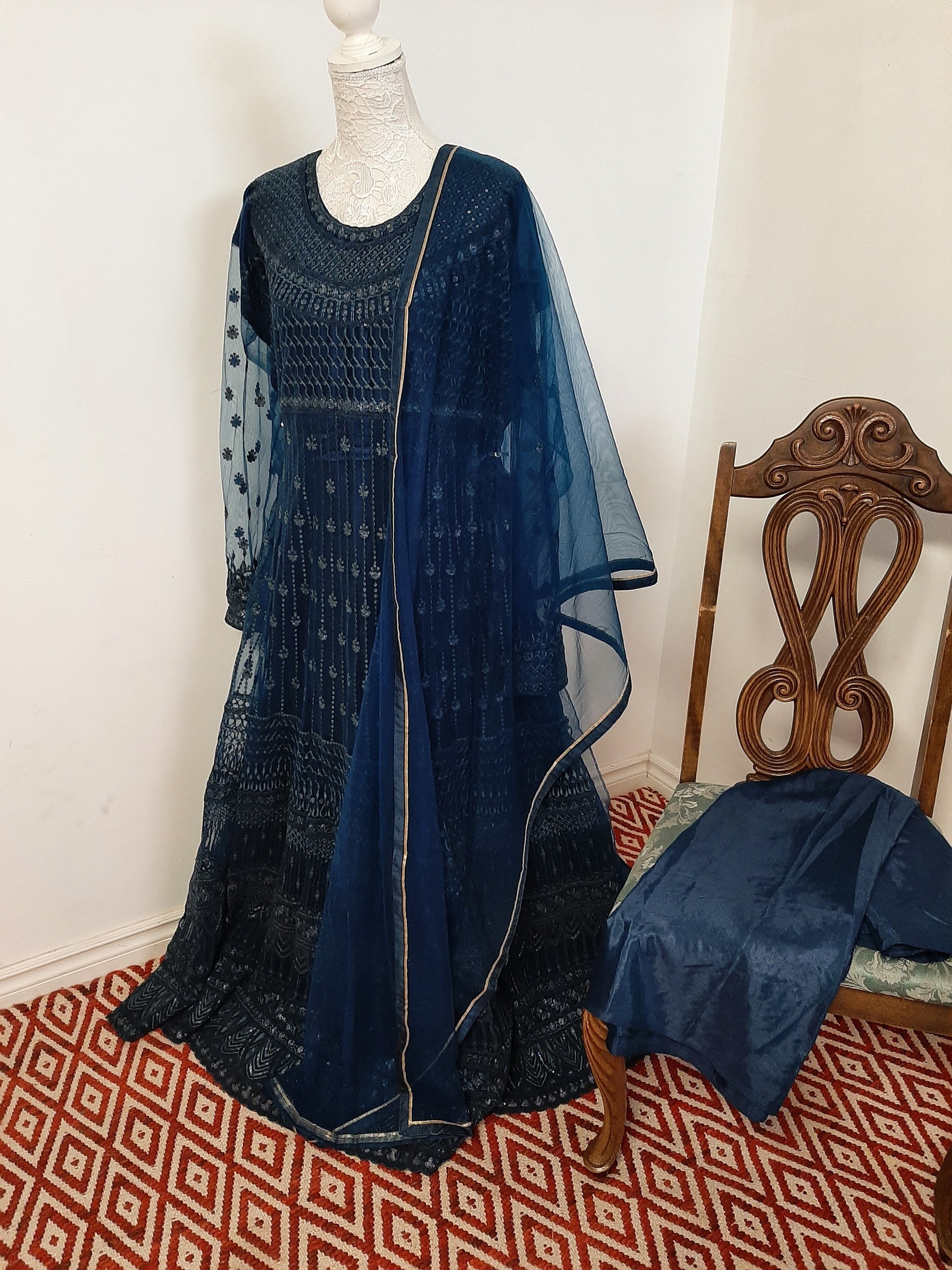 Blue Suit @ DressingStylesCA.com
