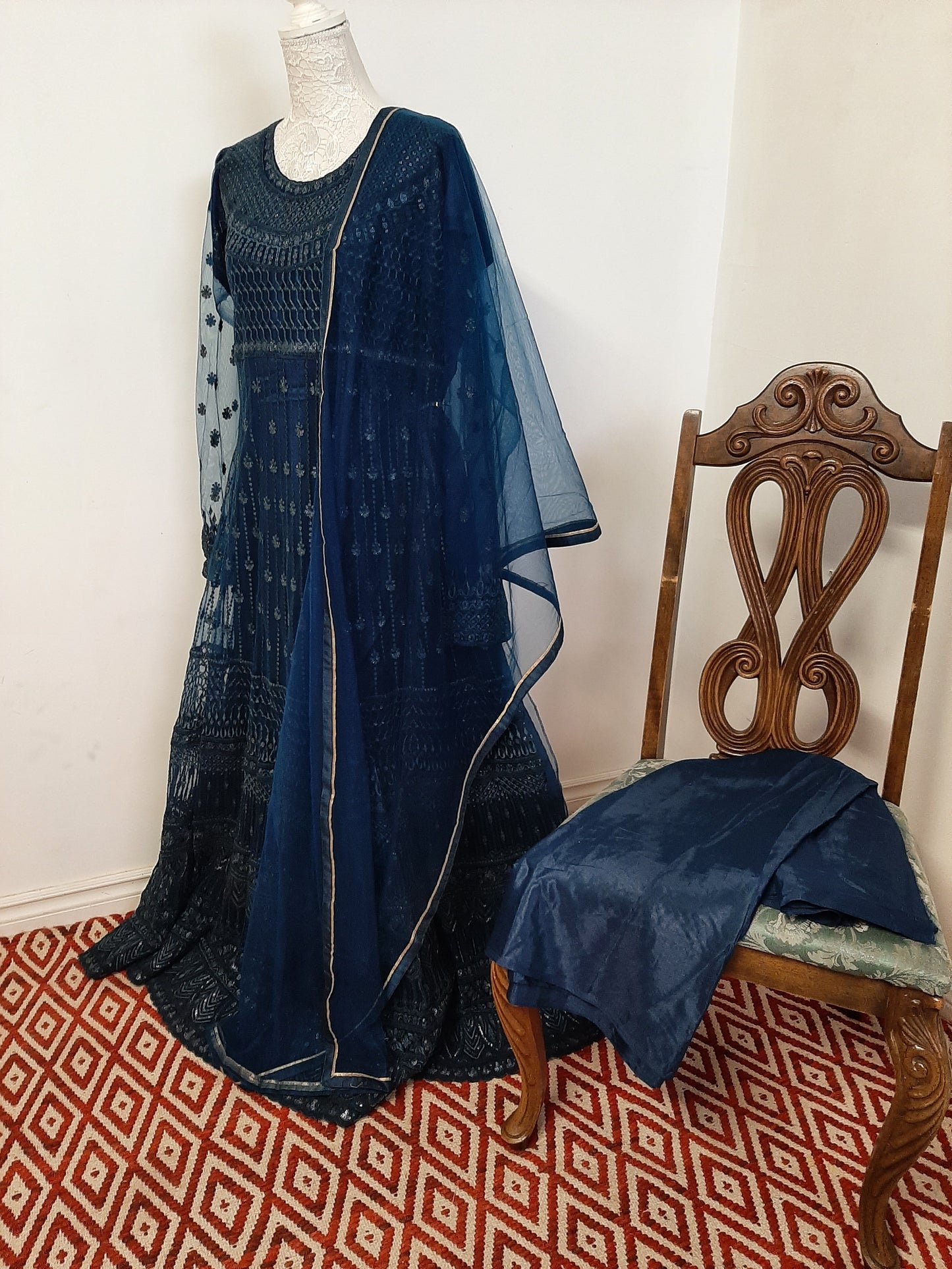 Blue Suit @ DressingStylesCA.com
