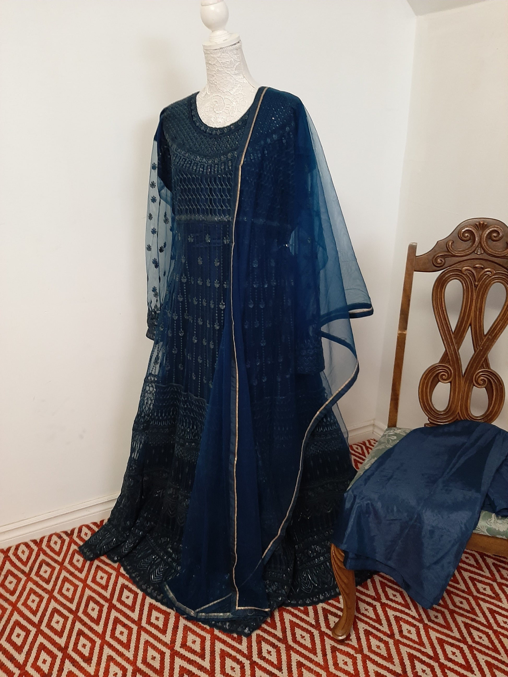 Blue Suit @ DressingStylesCA.com