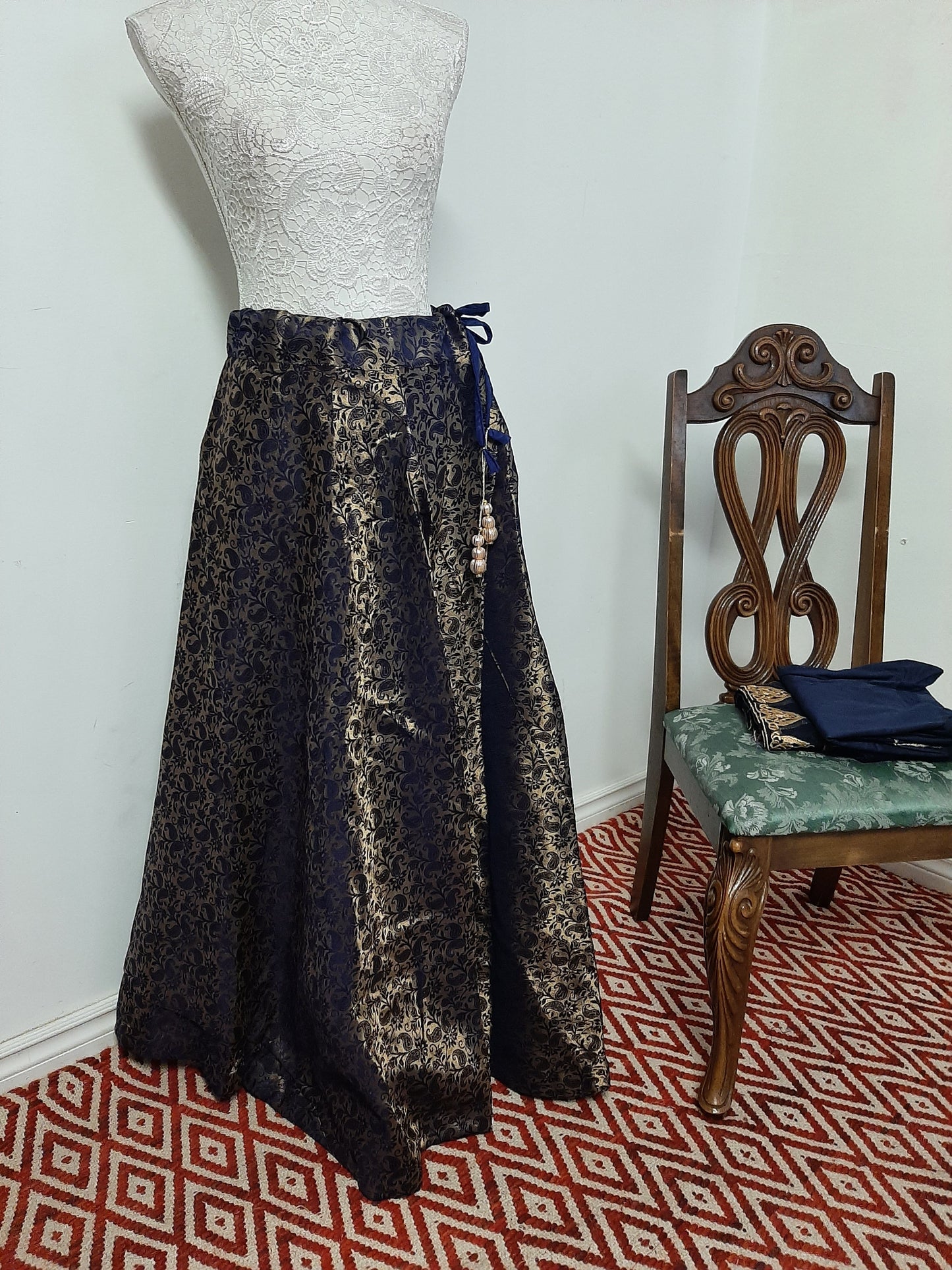 Brocade Lehenga with Long kurti (Juggo Lehenga) @ DressingStylesCA.com