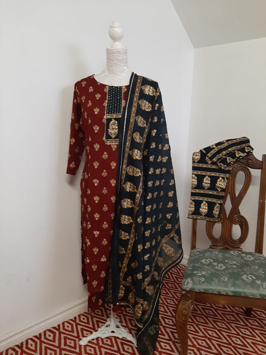 Brown Kurti & Green Pant @ DressingStylesCA.com
