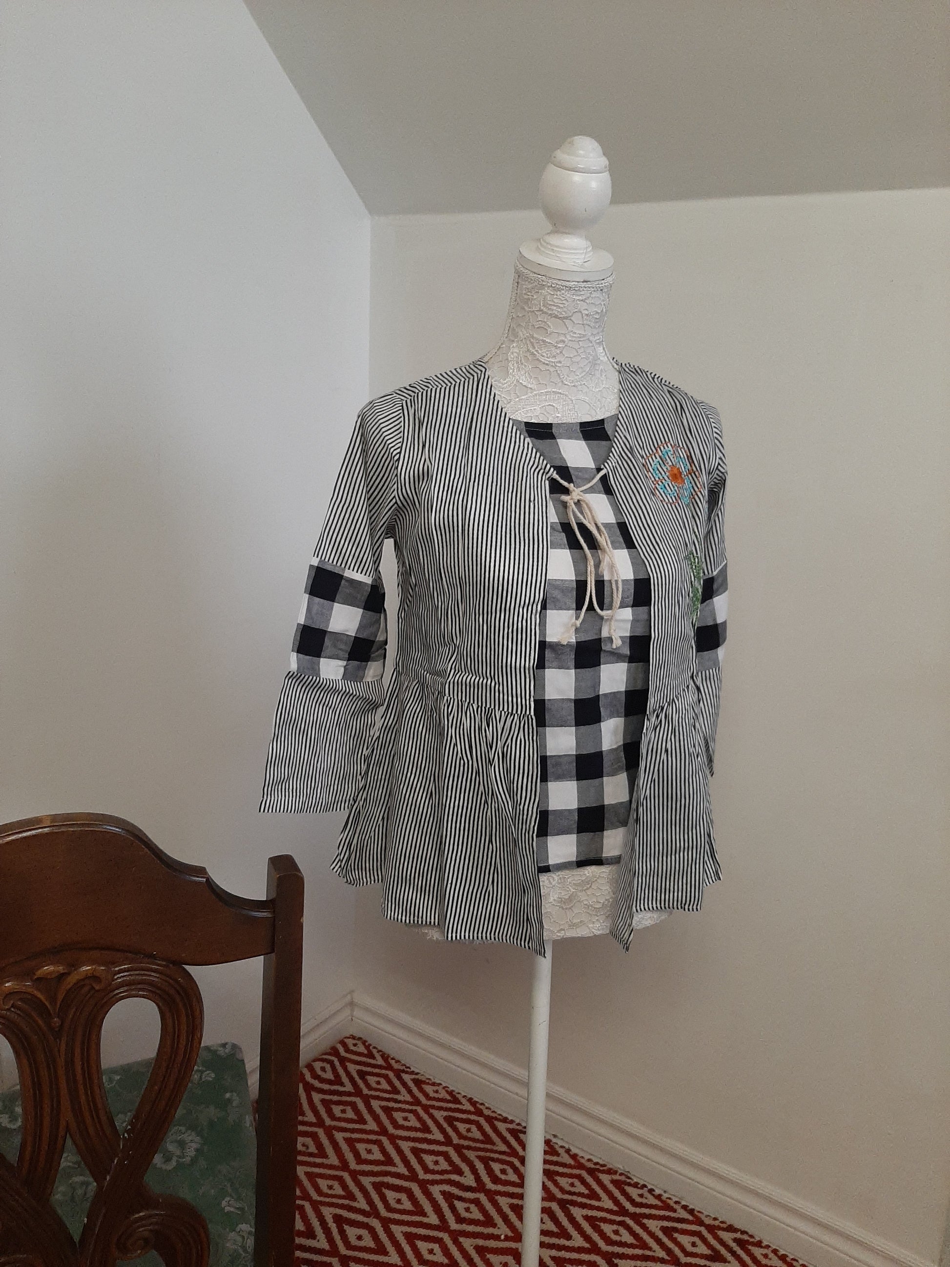 Checkered Black& White Top With Shrug @ DressingStylesCA.com
