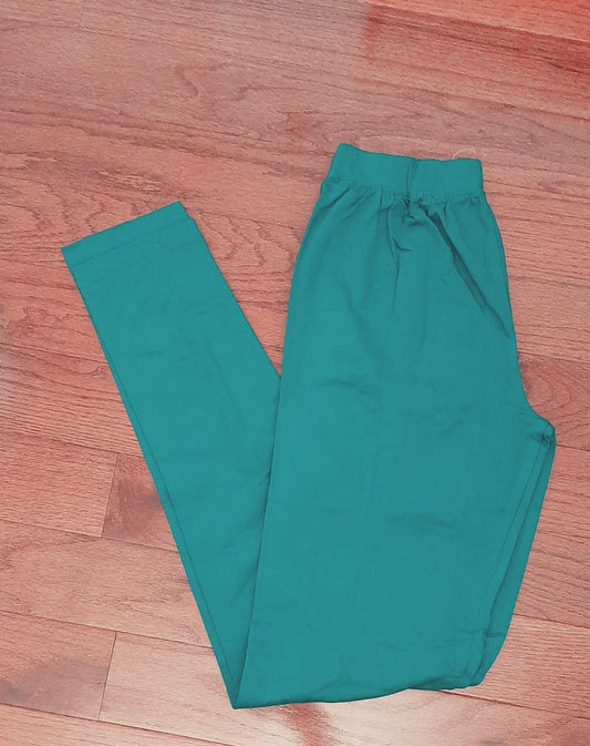 Green Legging @ DressingStylesCA.com
