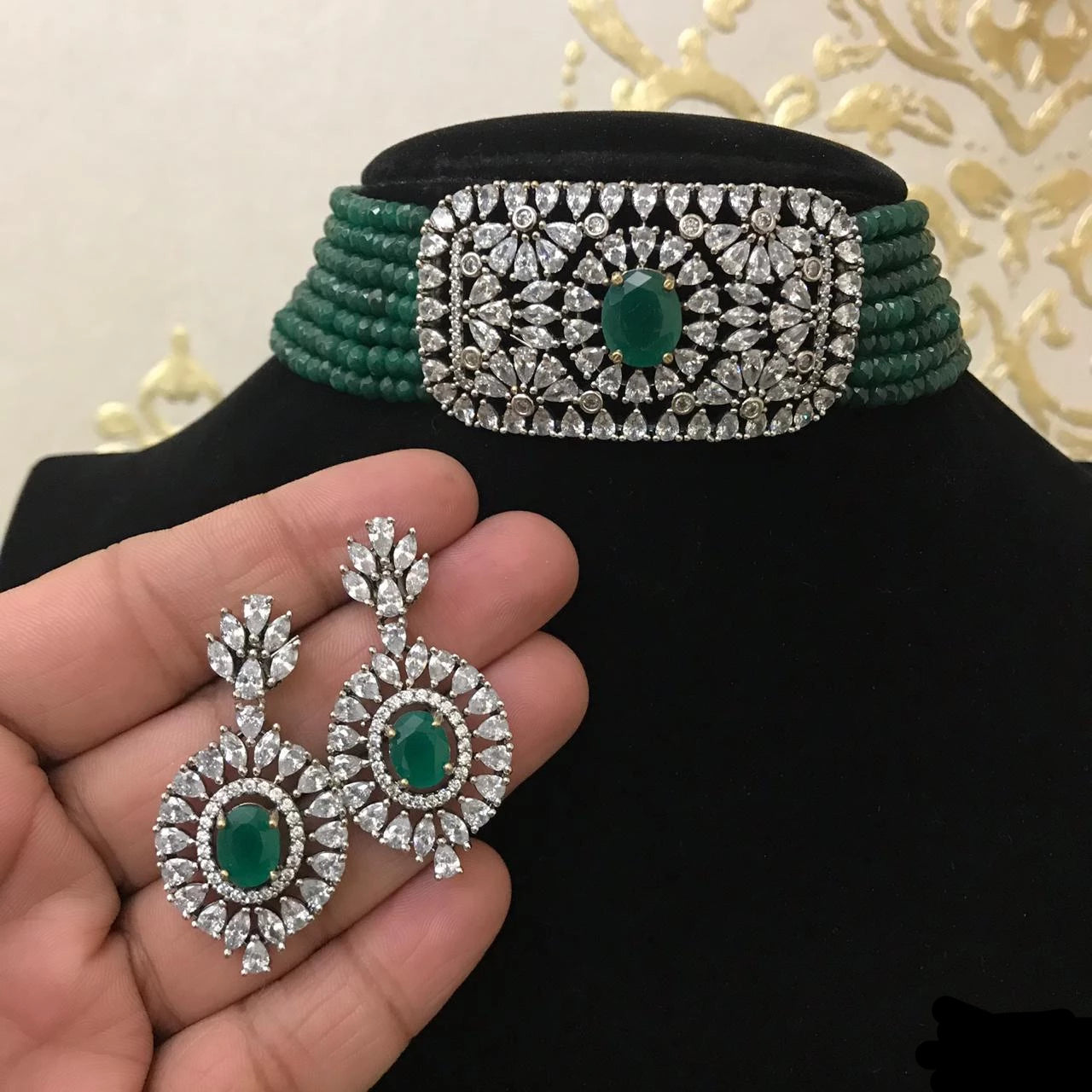 Green beads choker @ DressingStylesCA.com