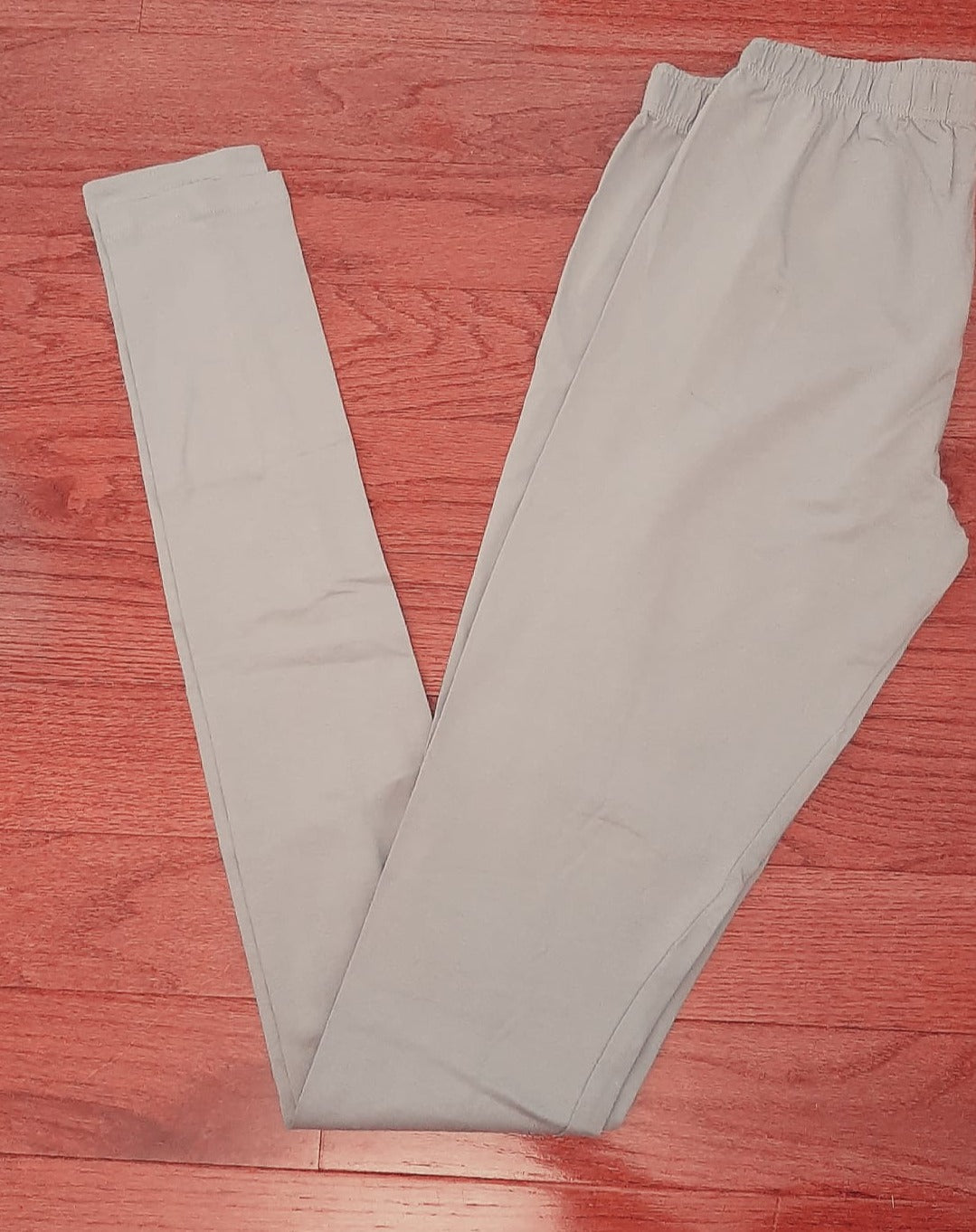 Grey Legging @ DressingStylesCA.com