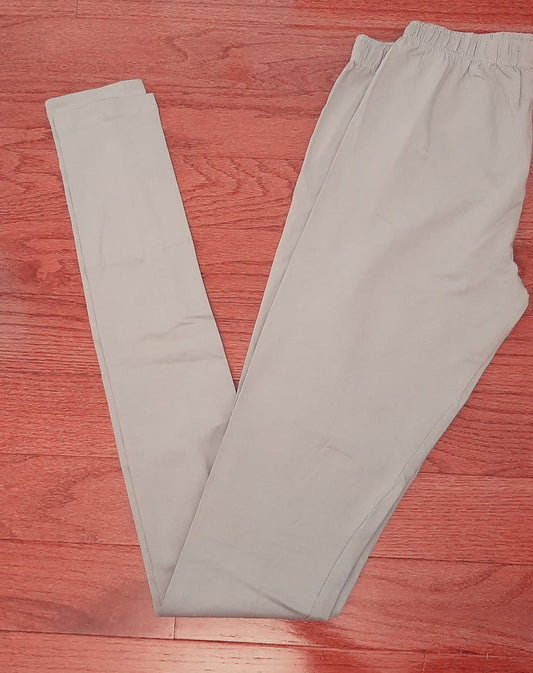 Grey Legging @ DressingStylesCA.com
