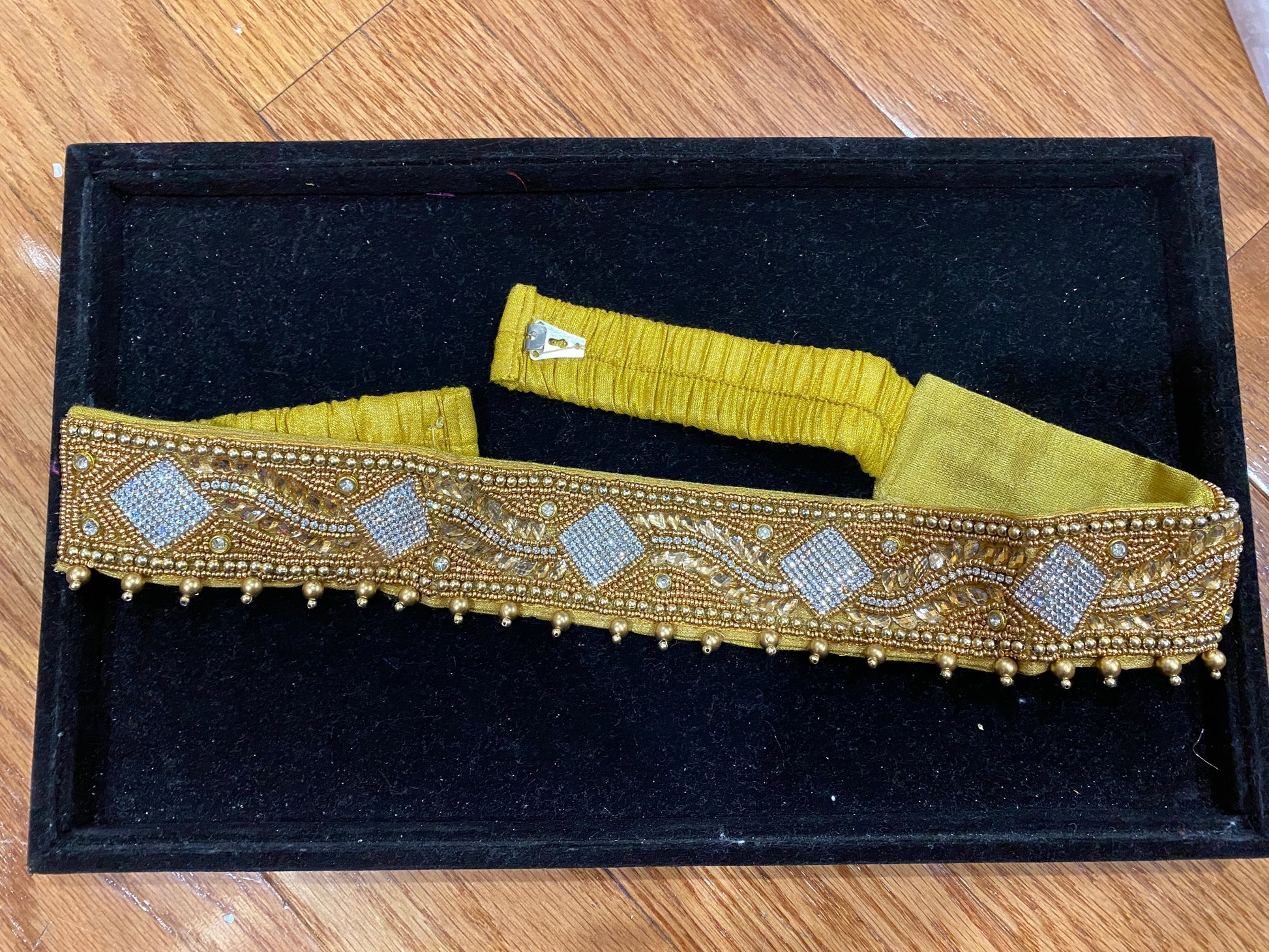 Medium size White color Maggam work Hip belt @ DressingStylesCA.com