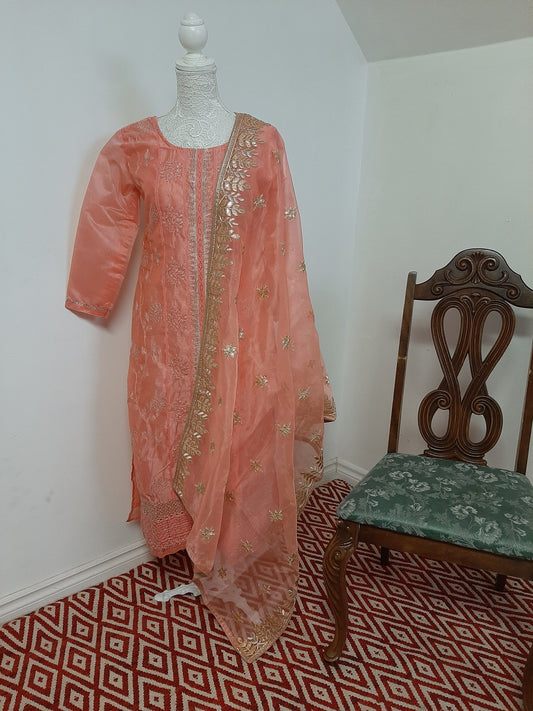 Peach Colored Kurti with Net Dupatta @ DressingStylesCA.com