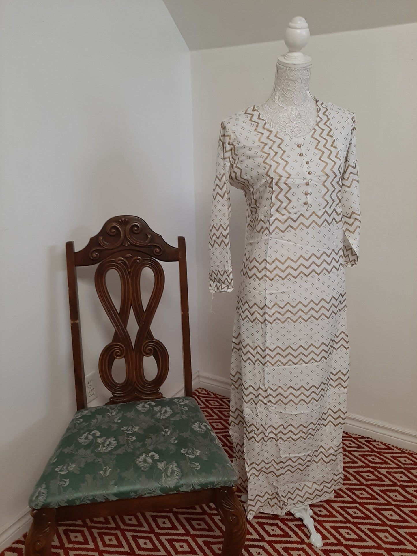 Rayon White Kurti with Gold Design @ DressingStylesCA.com