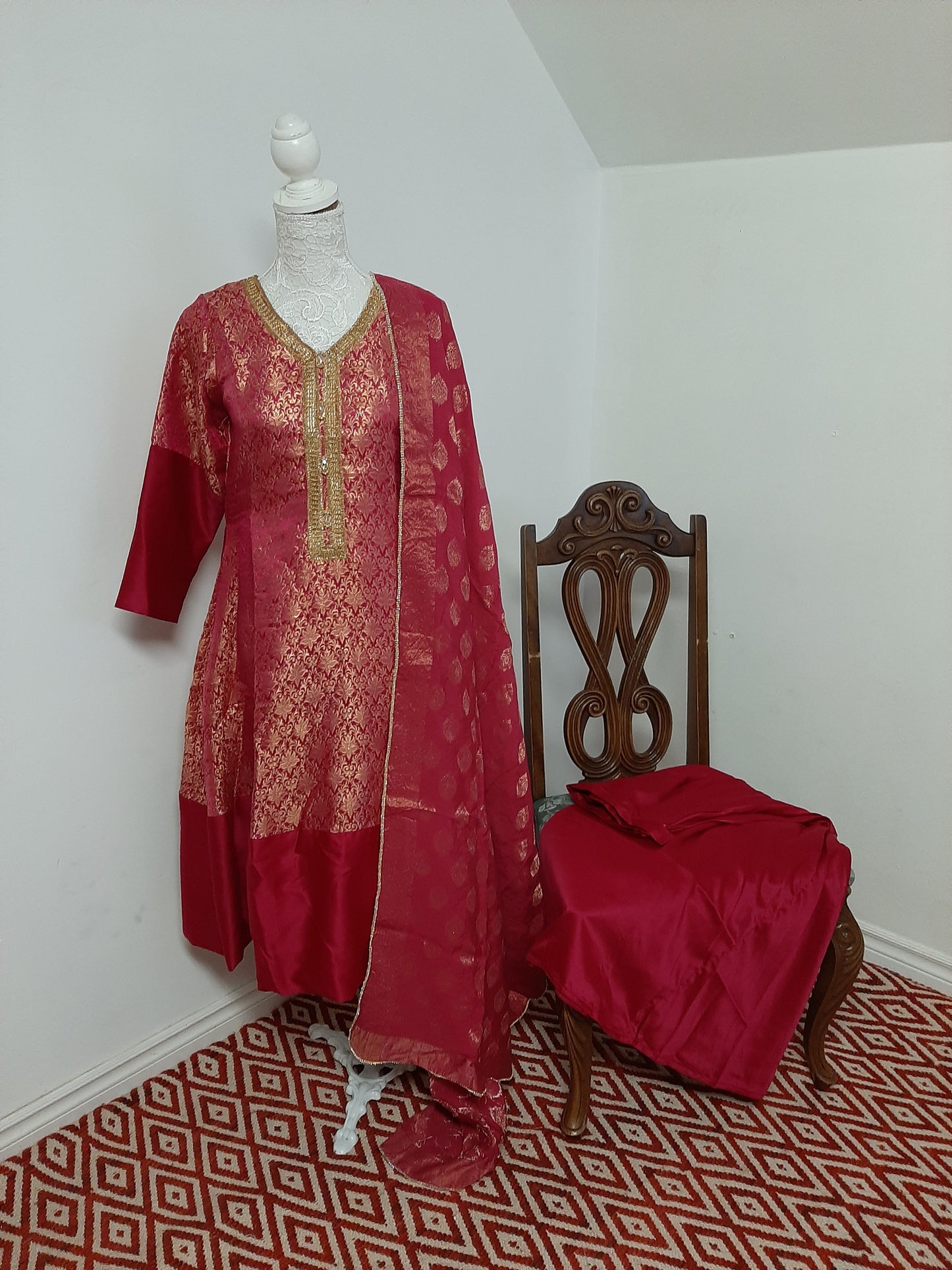 Silk and Zari Gulabi Pink Kurti and Skirt @ DressingStylesCA.com