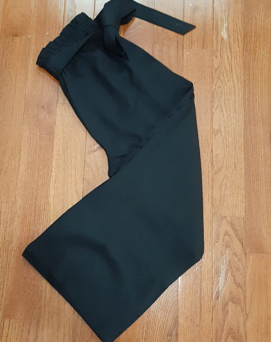 Trendy Black Wide Pant with Belt @ DressingStylesCA.com