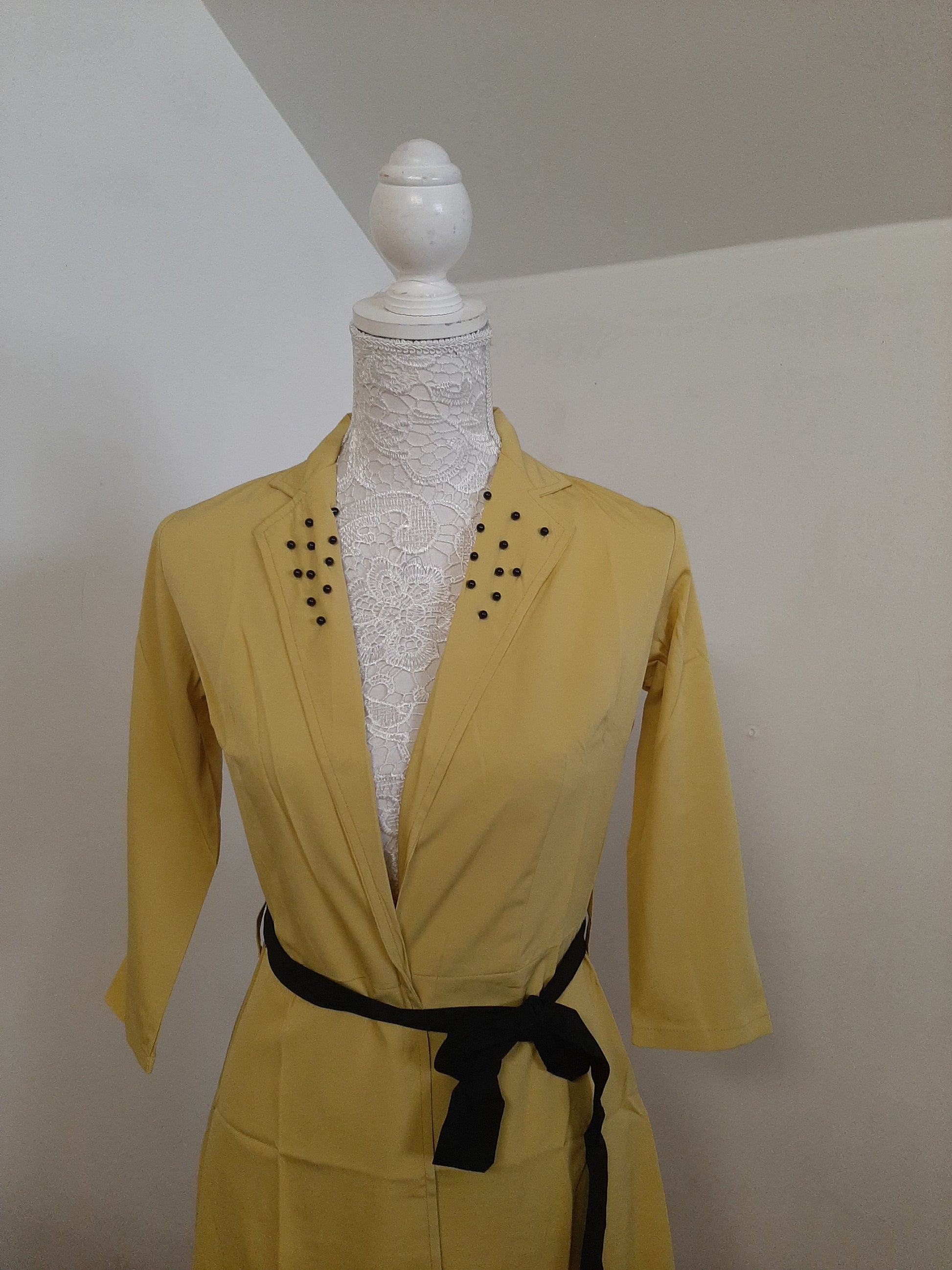 Yellow Jacket @ DressingStylesCA.com