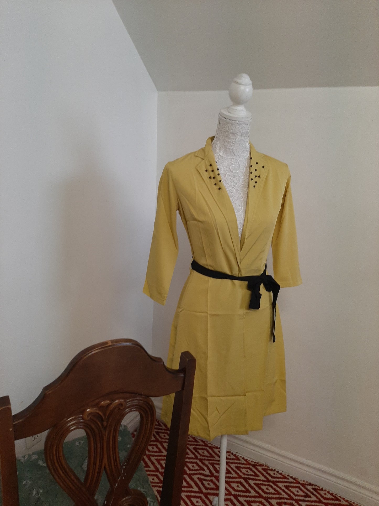 Yellow Jacket @ DressingStylesCA.com