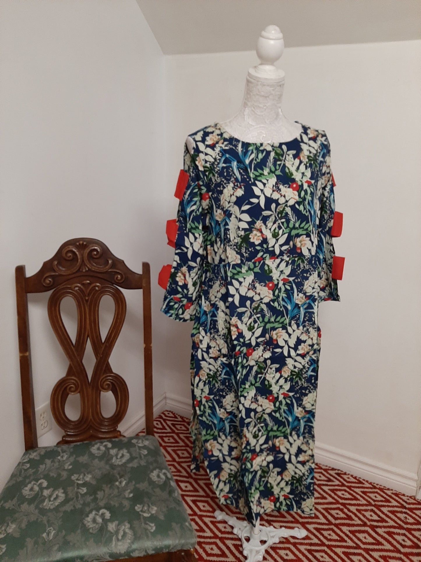Blue Floral Kurti with Red Hand Bands @ DressingStylesCA.com