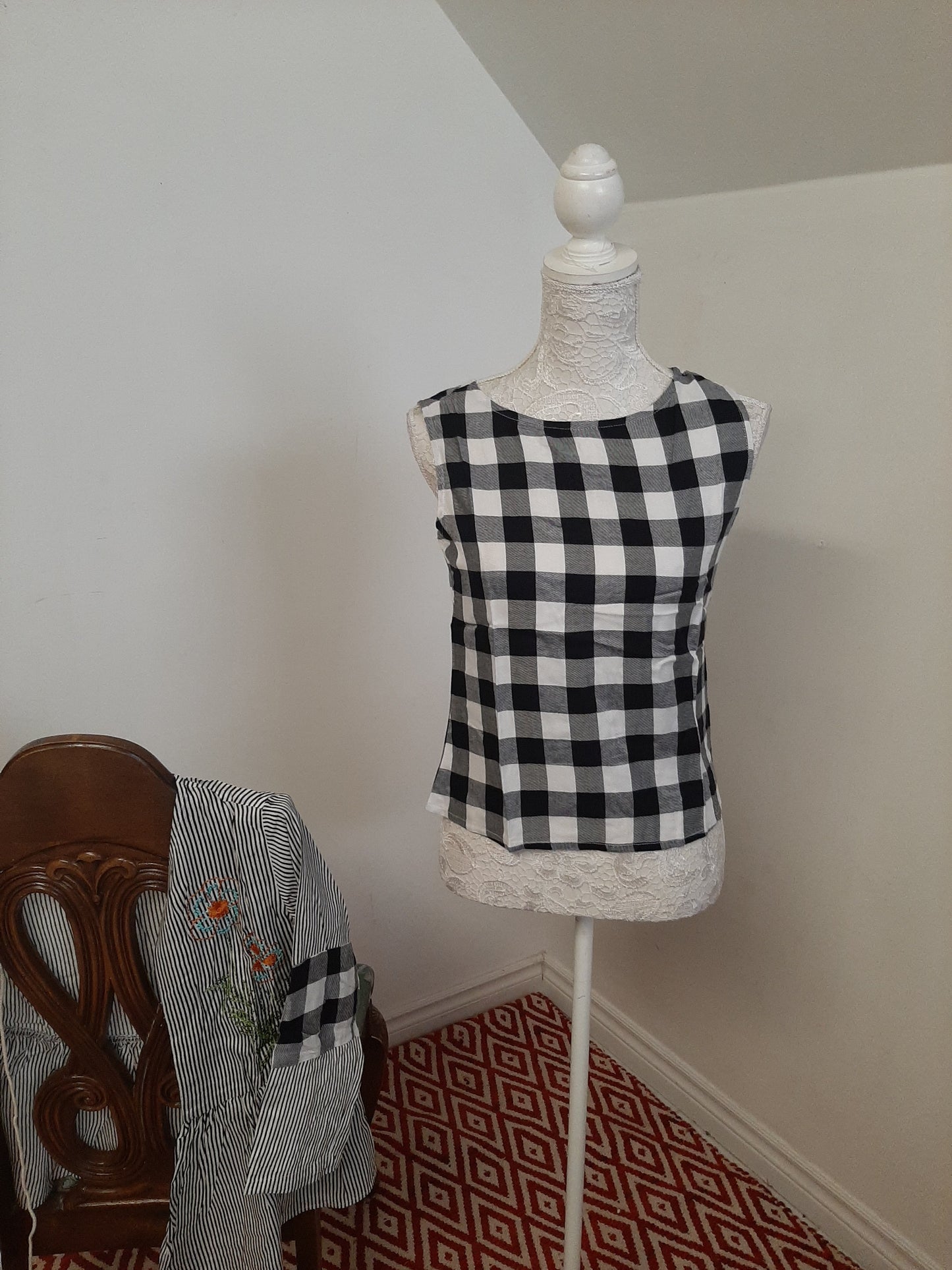 Checkered Black& White Top With Shrug @ DressingStylesCA.com